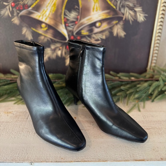 Impo Stretch Black Square-Toe Ankle Boots with Kitten Heel - Picture 2 of 11